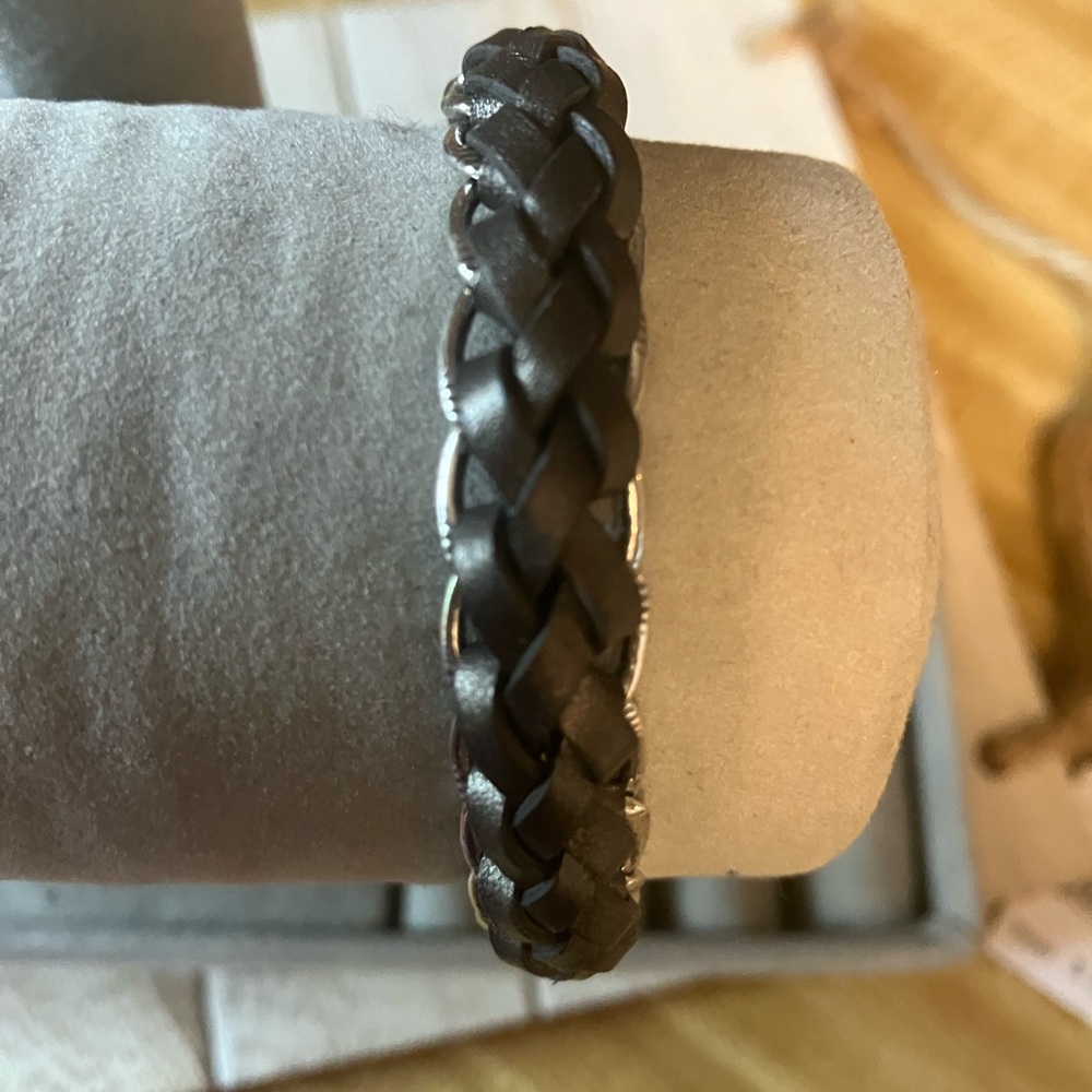 🌸Brighton Silver Leather Braided Bracelet - Picture 3 of 7
